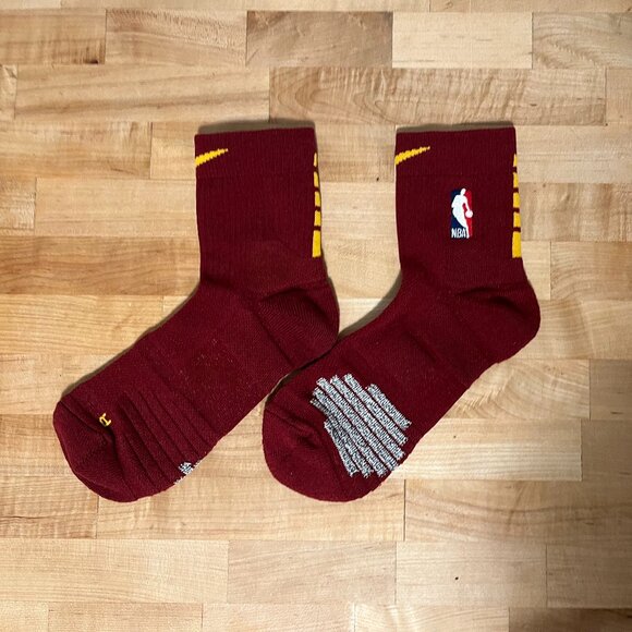 Nike Other - New Men's Large 8-12 Nike Elite Grip Basketball Quarter Socks NBA